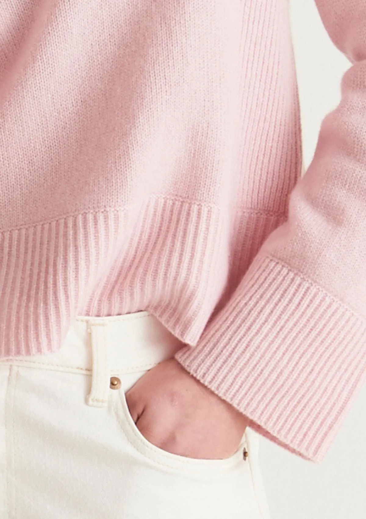 Cropped Cashmere Sweatshirt in Pixie Pink