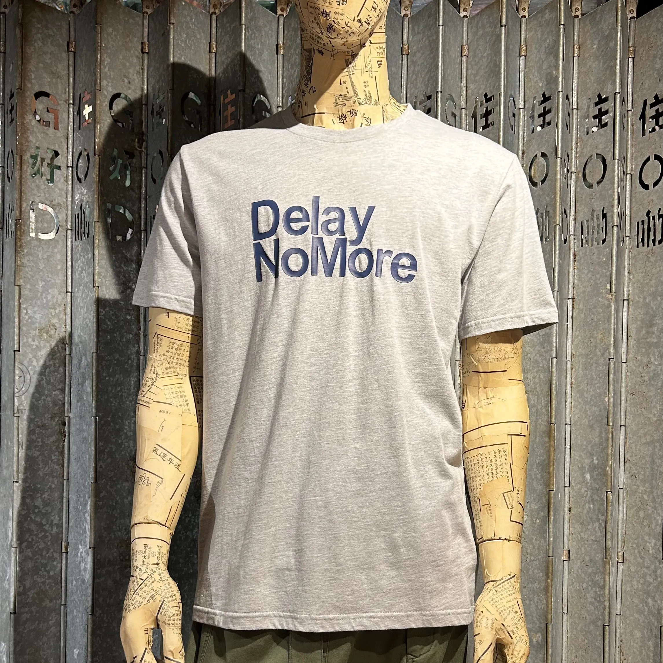 Delay No More Classic T-Shirt, Grey