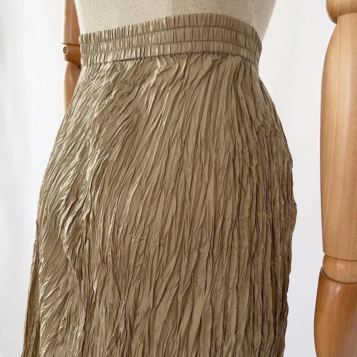 GOLDEN EAGLE Vintage Silk Skirt