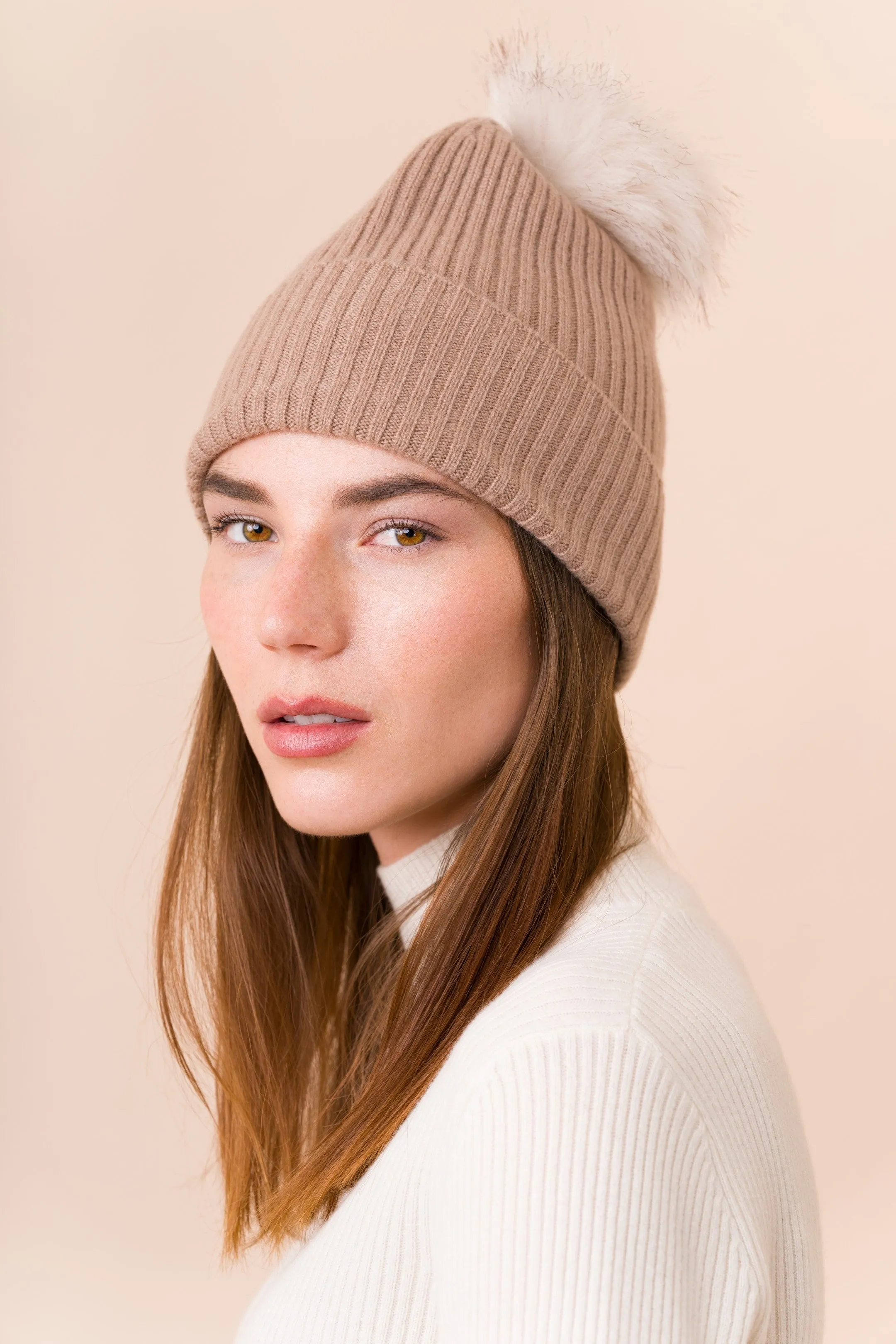 Sustainable Cashmere Hat - Camel