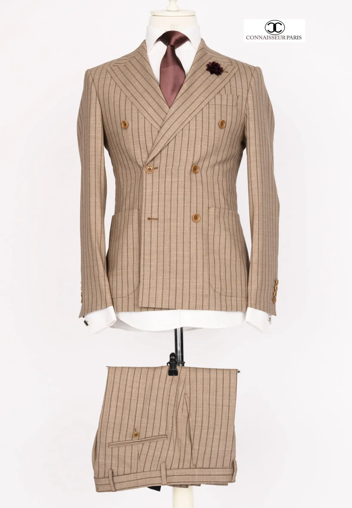 Zignone - Tan double breasted pinstriped 2-piece slim fit suit with wide lapel and patch pockets